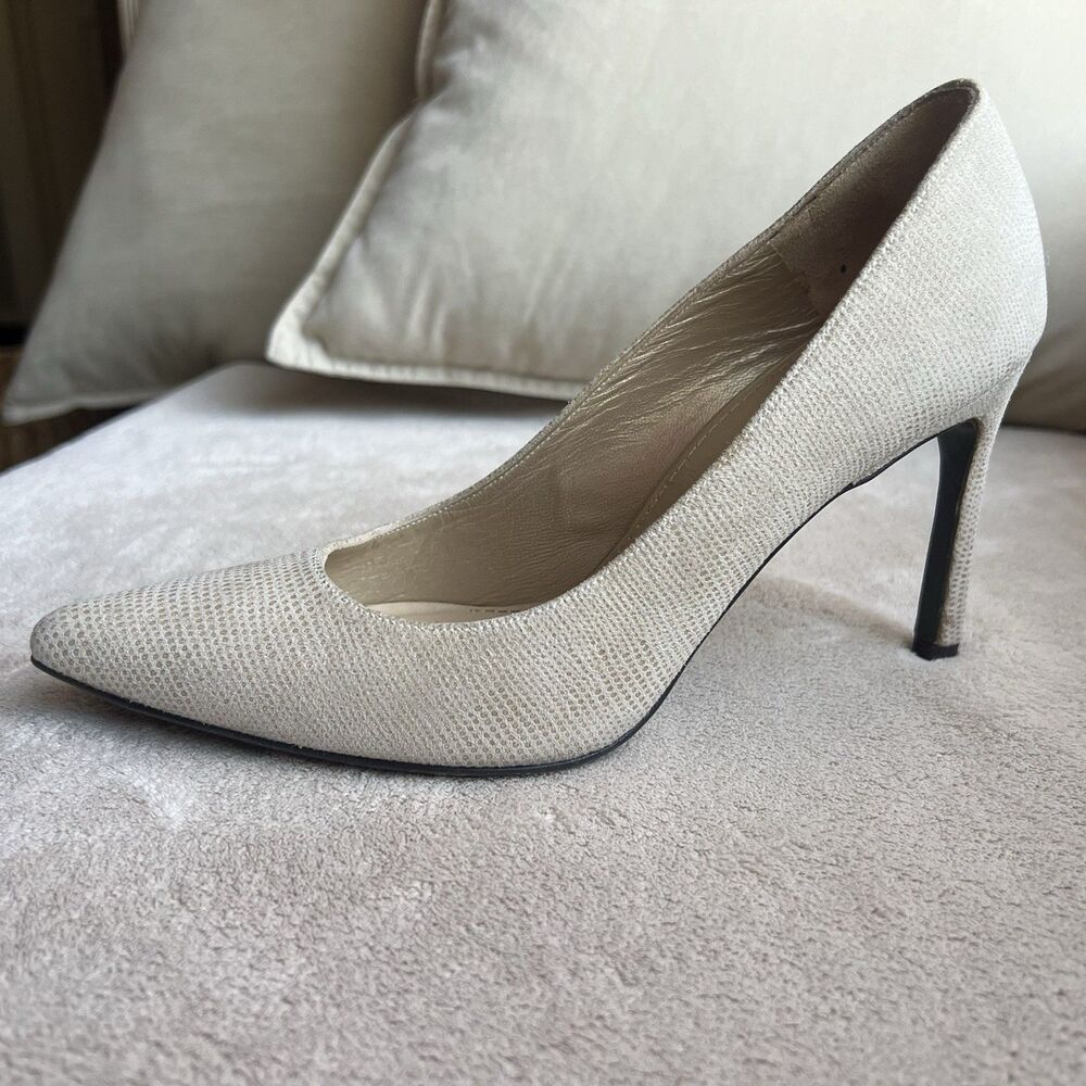 Stuart Weitzman Nude Goosebump Leather Heel Pump‎ Women 5 M Textured Neutral